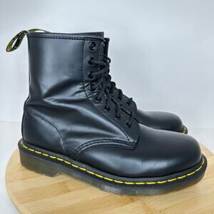 Dr. Martens 1460 Smooth Leather Lace Up Black Boots Combat Moto Womens Size 7